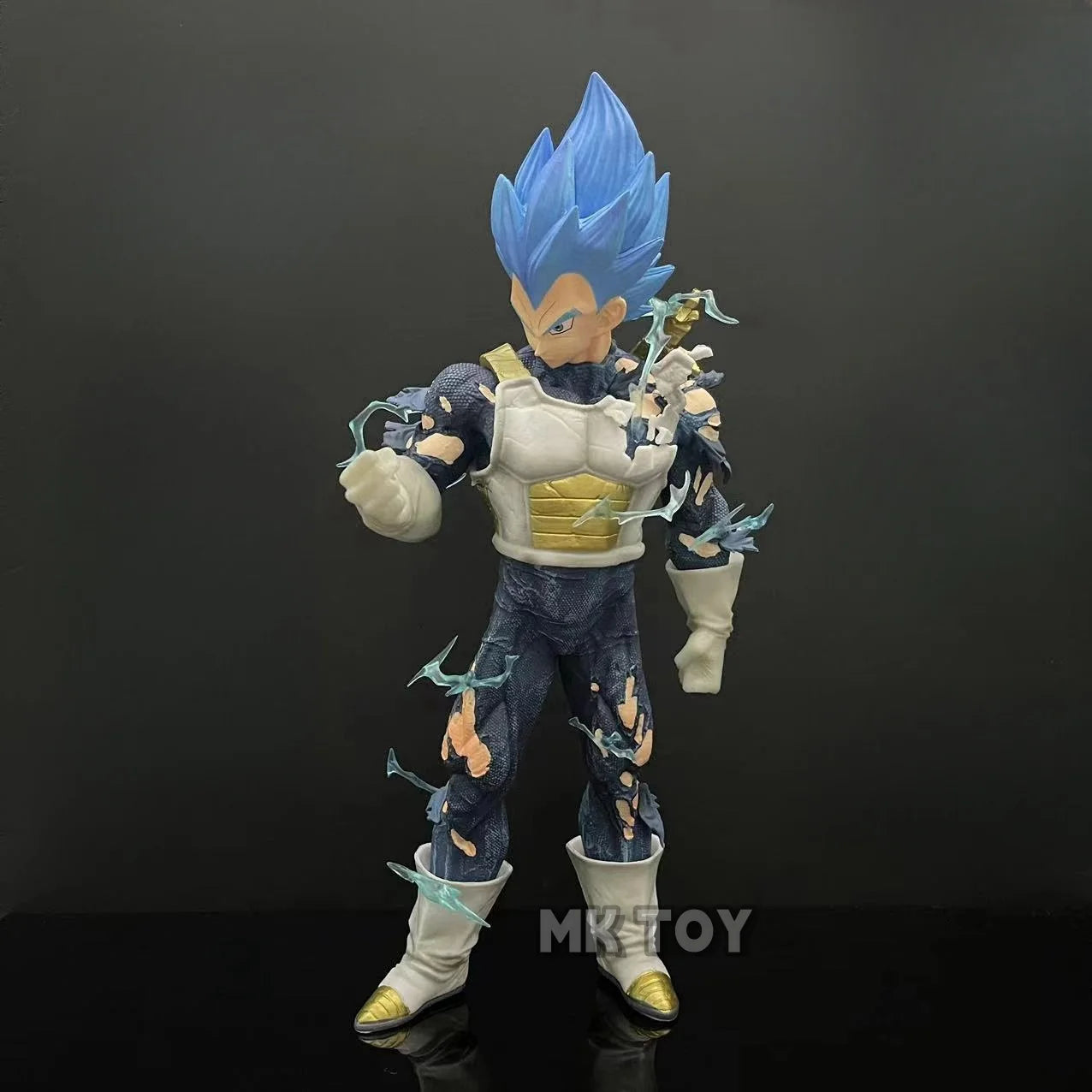 Figura de Vegeta Cabello Azul