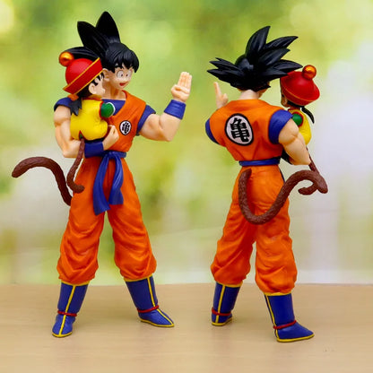 Figura de Goku con Gohan pequeño