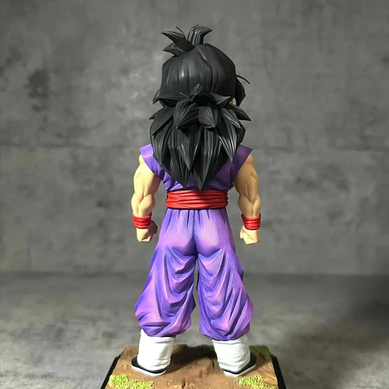 Figura de Gohan Pequeño