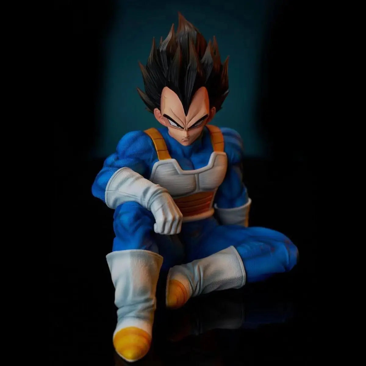 Figura de Vegeta Armadura Clásica