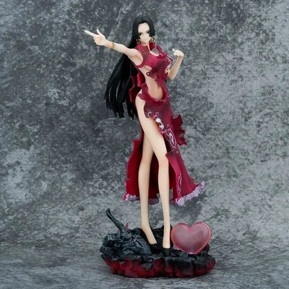 Figura de Boa Hancock con Ropa Desgarrada