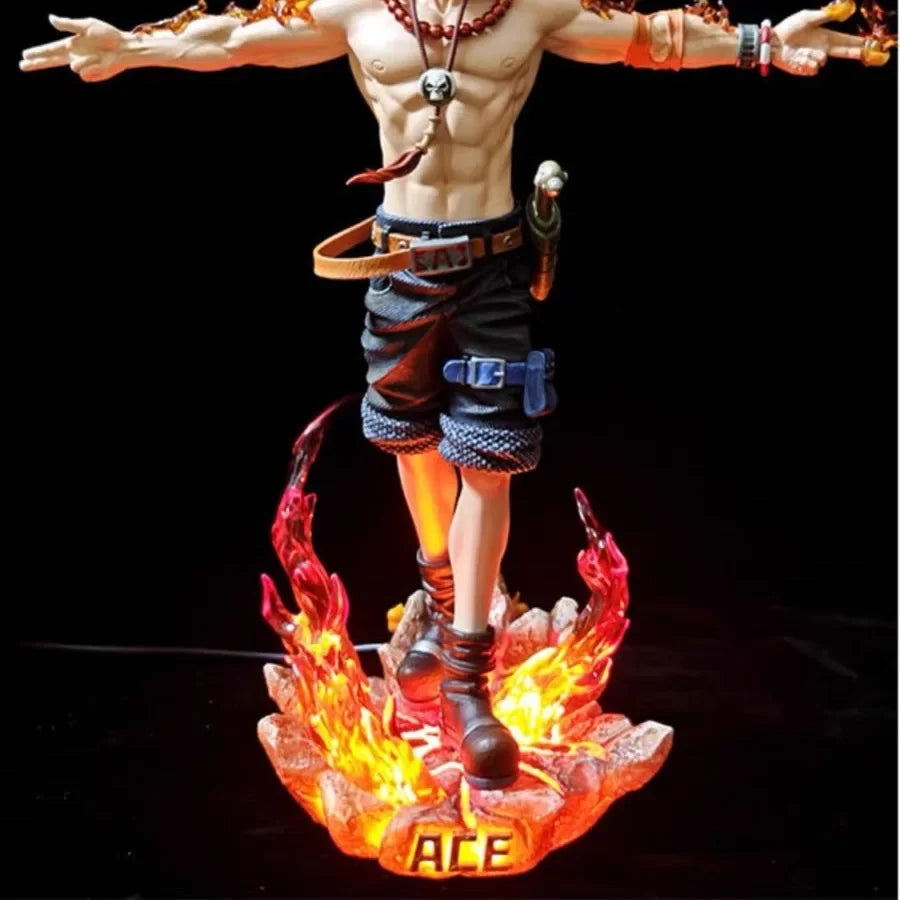 Figura de Ace con Brazos Abiertos