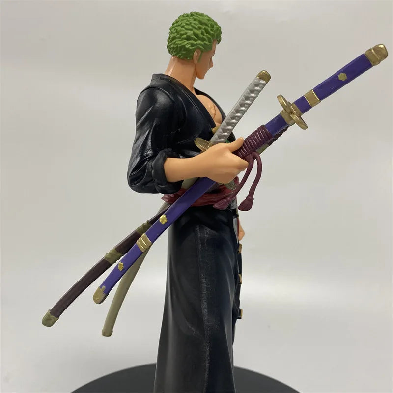 Figura de Zoro en Wano con Vestimenta Negra