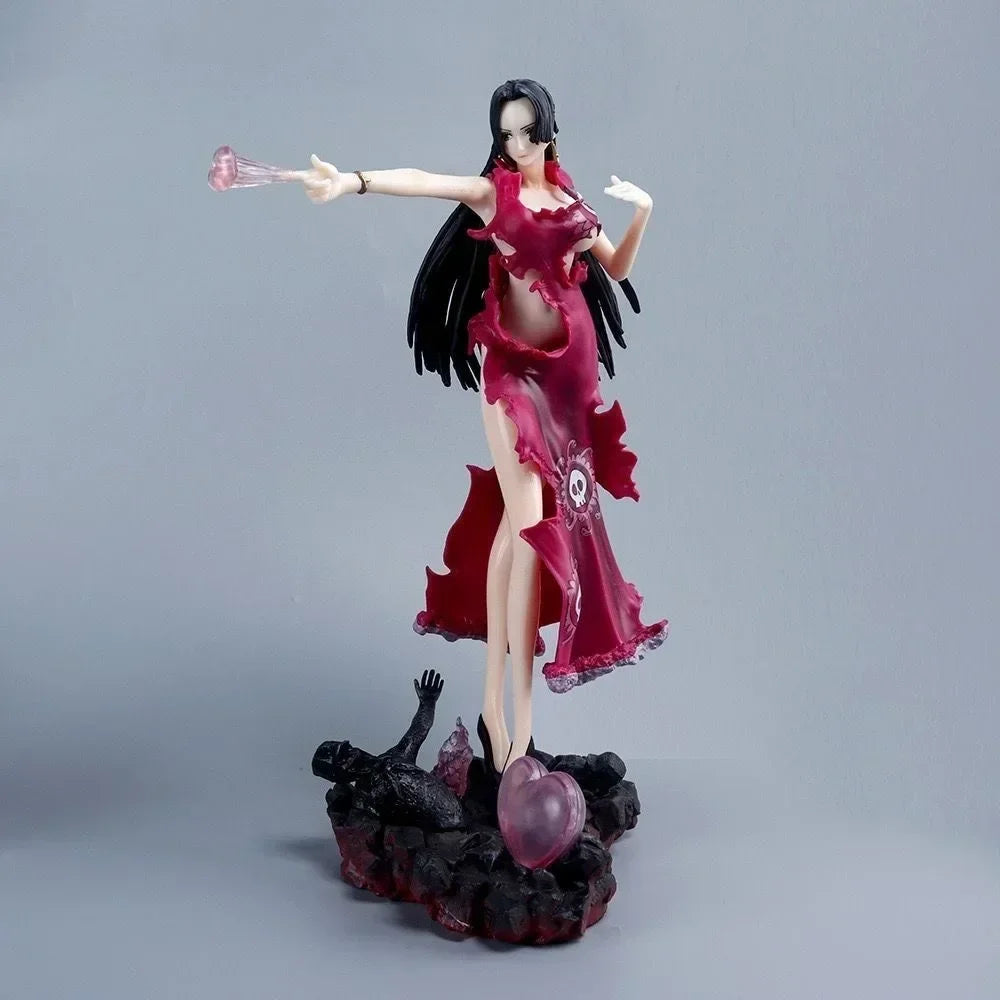 Figura de Boa Hancock con Ropa Desgarrada