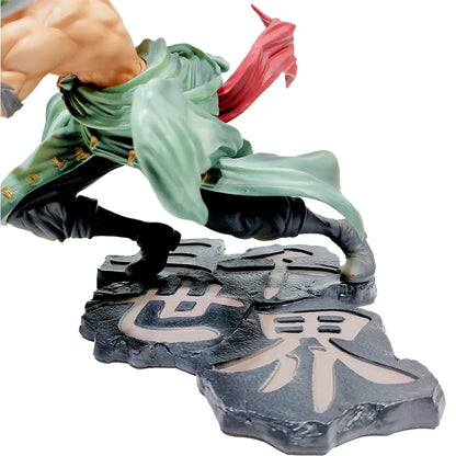 Figura de Zoro con 3 Katanas