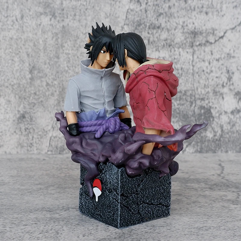 Figura de Sasuke con Itachi