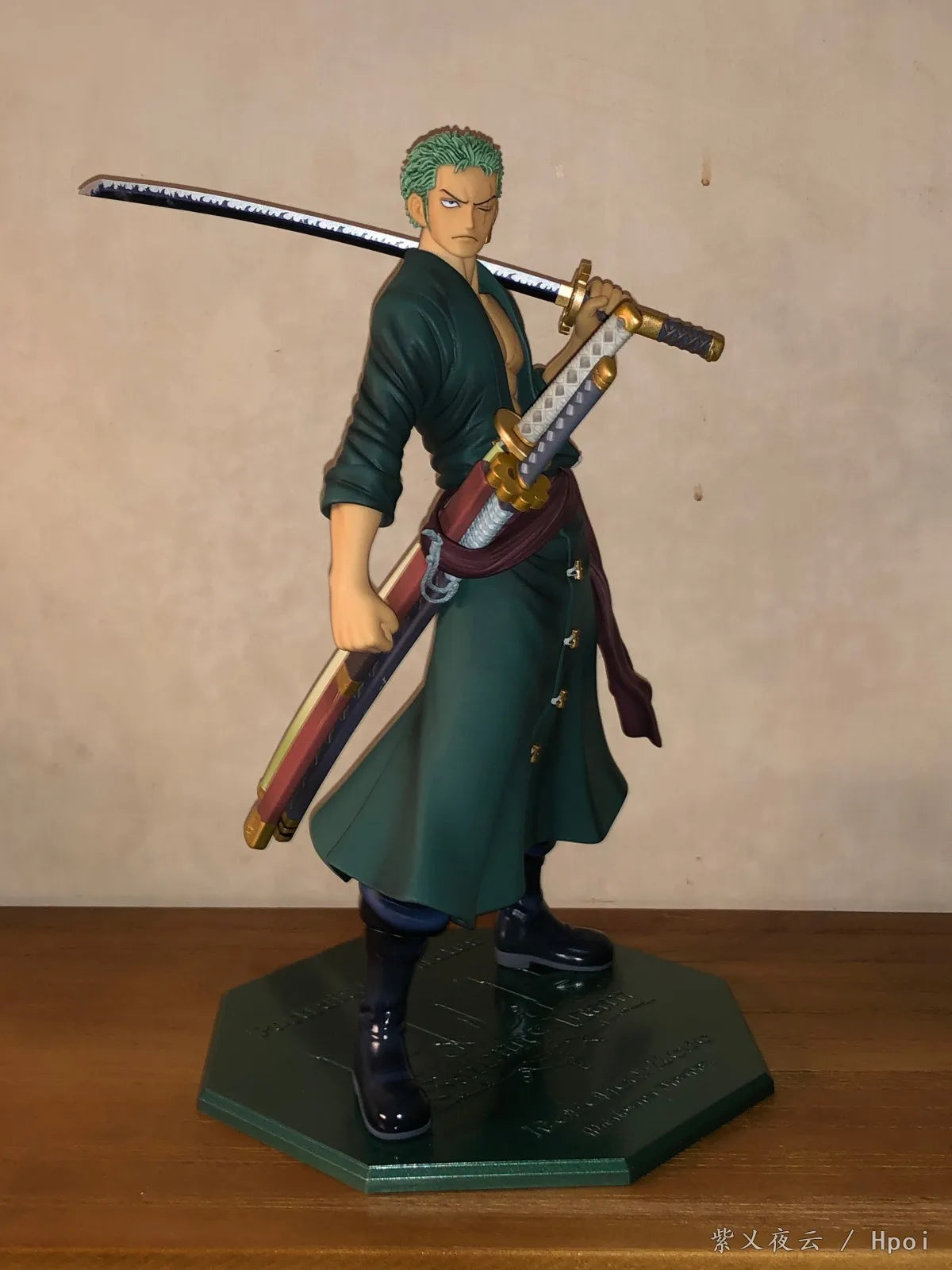 Nuevo: Figura de Zoro con traje Post Time Skip