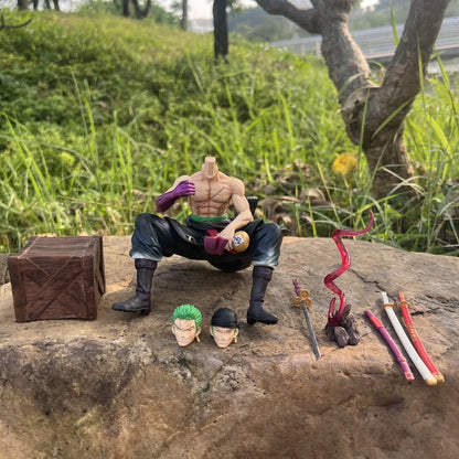 Figura Zoro con Enma y Alcohol