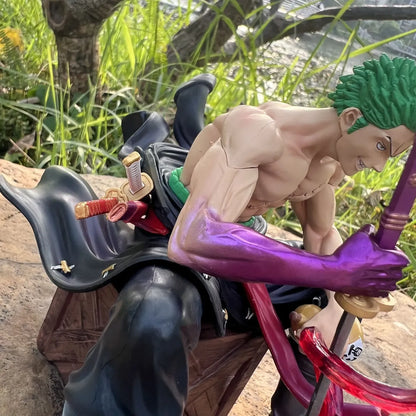 Figura Zoro con Enma y Alcohol