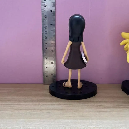 Figura de Nico Robin de Pequeña