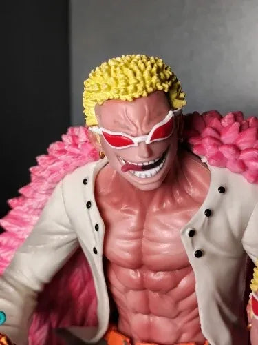 Figura de Doflamingo y Akuma no Mi